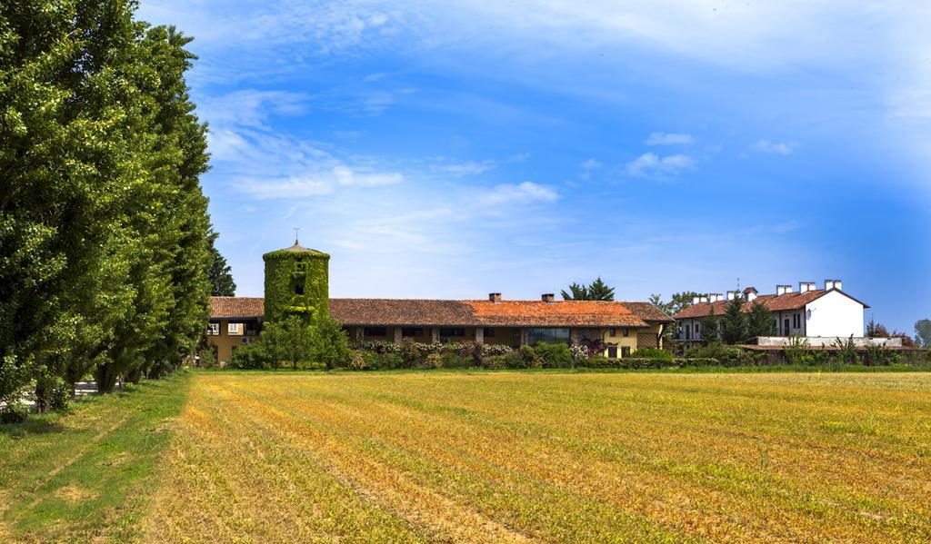 Agriturismo Cascina Marzana Hotel Pavia Exterior photo