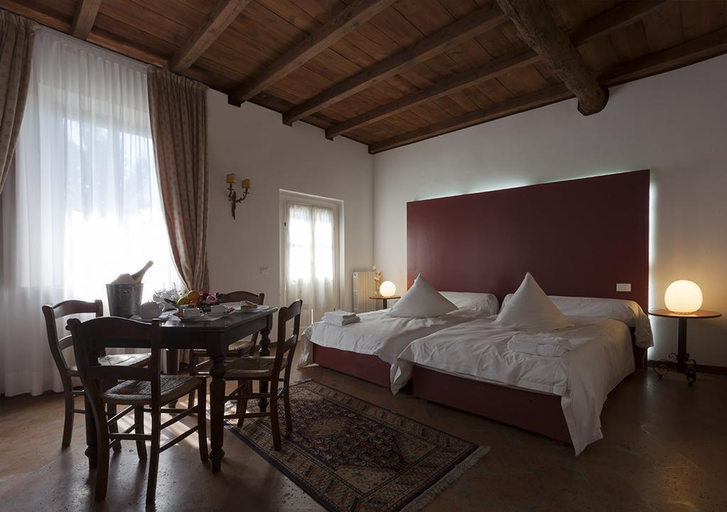 Agriturismo Cascina Marzana Hotel Pavia Exterior photo